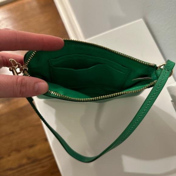 Vintage Coach Green Leather Wristlet, Coin Purse, Wallet, Cell Phone Holder - Picture 3 of 4